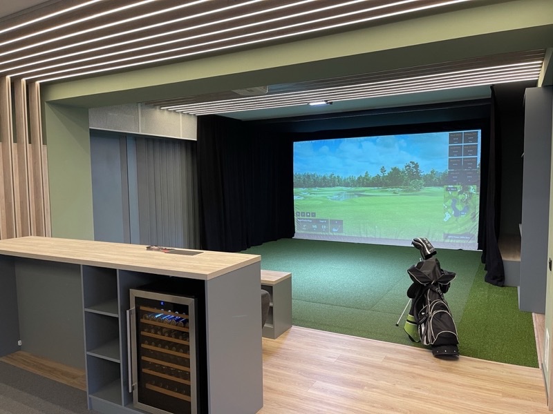 Play world-famous courses